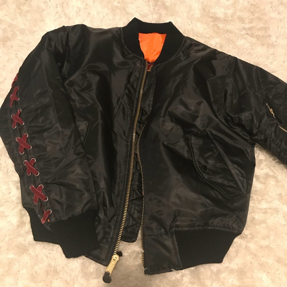 Bomber jacket - Picture 2 of 3